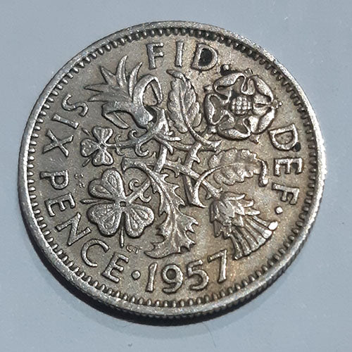 1957 GREAT BRITAIN SIX PENCE SILVER QE11