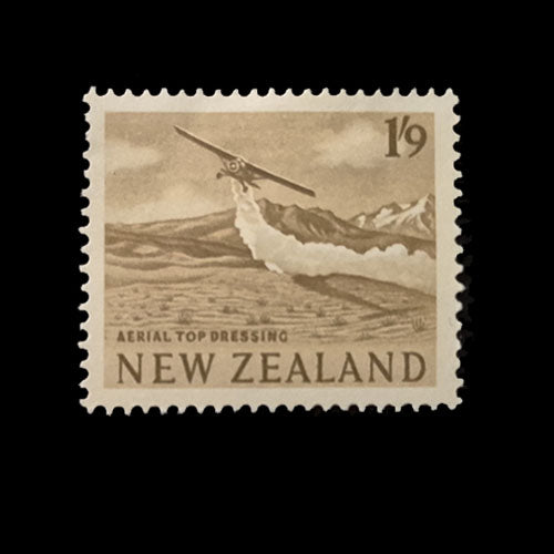 NEW ZEALAND 1960-3 1/9d BROWN AERIAL TOP DRESSING MH